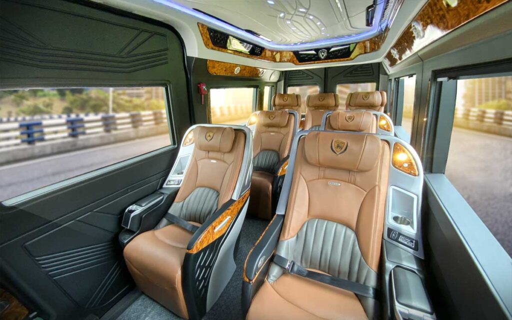 solati-limousine-hochiminhcity-VNAIRTS