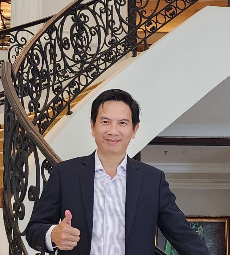 Mr Alex Nguyen Manager VNAir TS